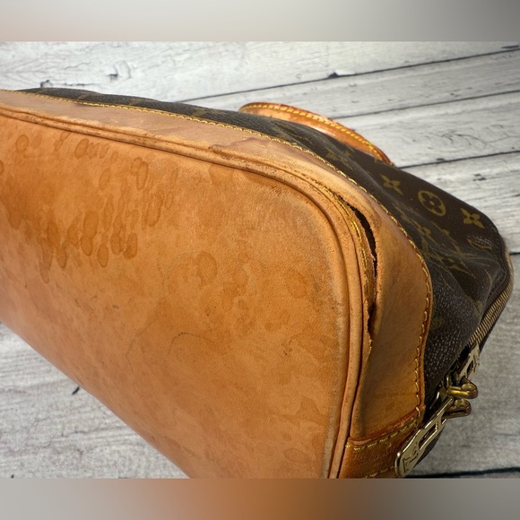 Louis Vuitton Alma Brown Monogram Canvas Leather Handbag - Picture 10 of 16